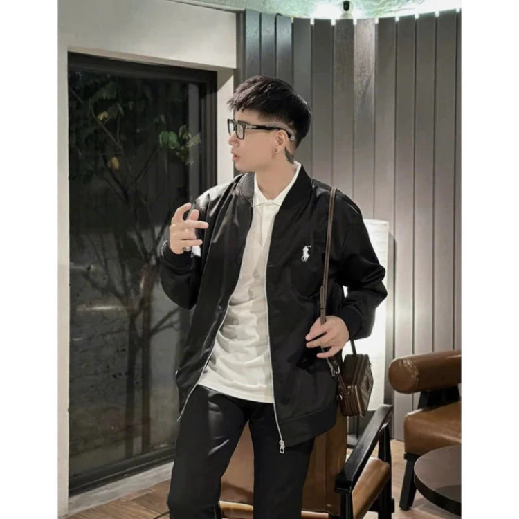 Áo Khoác Bomber Gió Nam Nữ Vải Gió Mịn Thêu Logo Ngựa Chiến Binh Ngực Khoá Zip Bạc Lót 2 Lớp Basic Cao Cấp  2025 Hot Tre