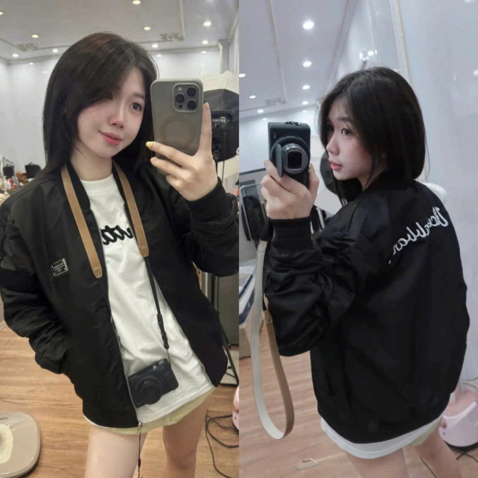 Khoác Gió Nam Nữ Đê Gờ Bản Tay Dúm Tang Kim Loại Ngực Thêu Chữ Nổi Sau Lưng Chất Liệu Gió Lụa Fom Dáng Boy Phố  2025 Hot
