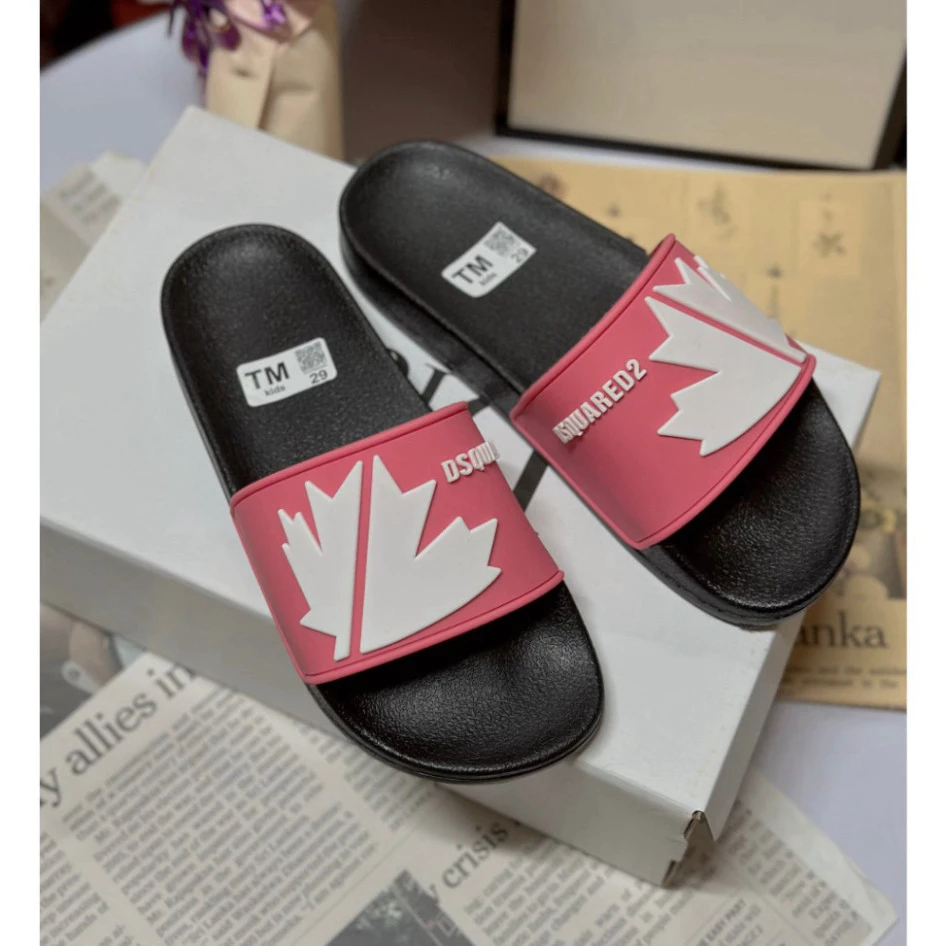 Dép lê quai ngang nam nữ Dsquared2 lá hồng, dep DSQ, dép nam boy phố, êm chân, size 37-43  New 2025