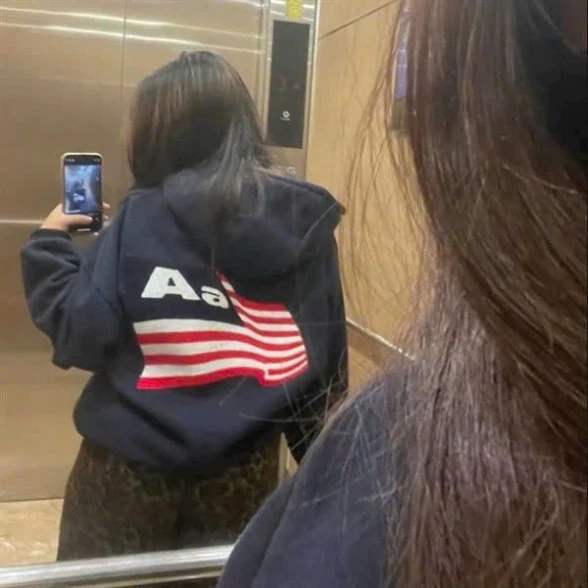 Áo Khoác Hoodie Zip Aastu Form Rộng Boxy Hình Lá Cờ Cực Xịn Hot Trend SS2025 chữ AA Hot trend 2025