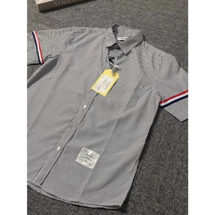 Áo Sơ Mi cộc tay nam nữ Kẻ Sọc 2 Tay Thời Trang Unisex Hot trend 2025