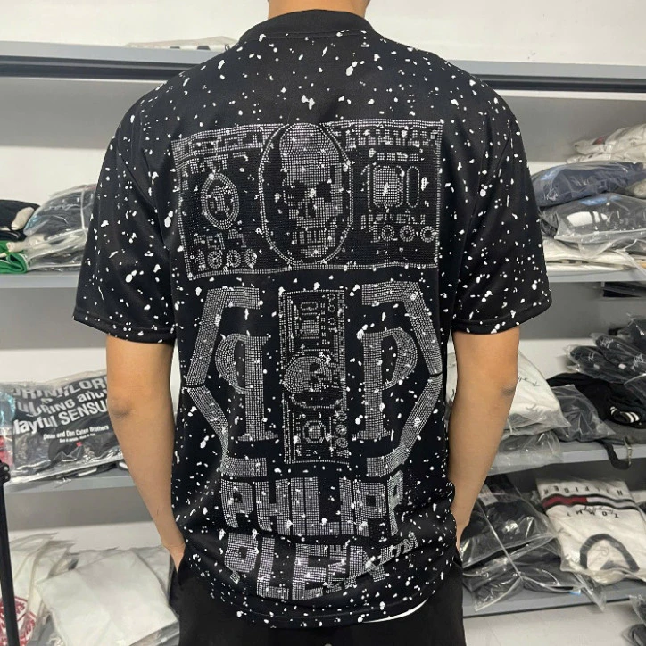 Áo Thun Philipp QP Vẩy Sơn Đầu Lâu Đính Kim Tuyến Cực Chất Hot Trend 2025. Áo Thun Unisex qp 2025 Hot trend 2025