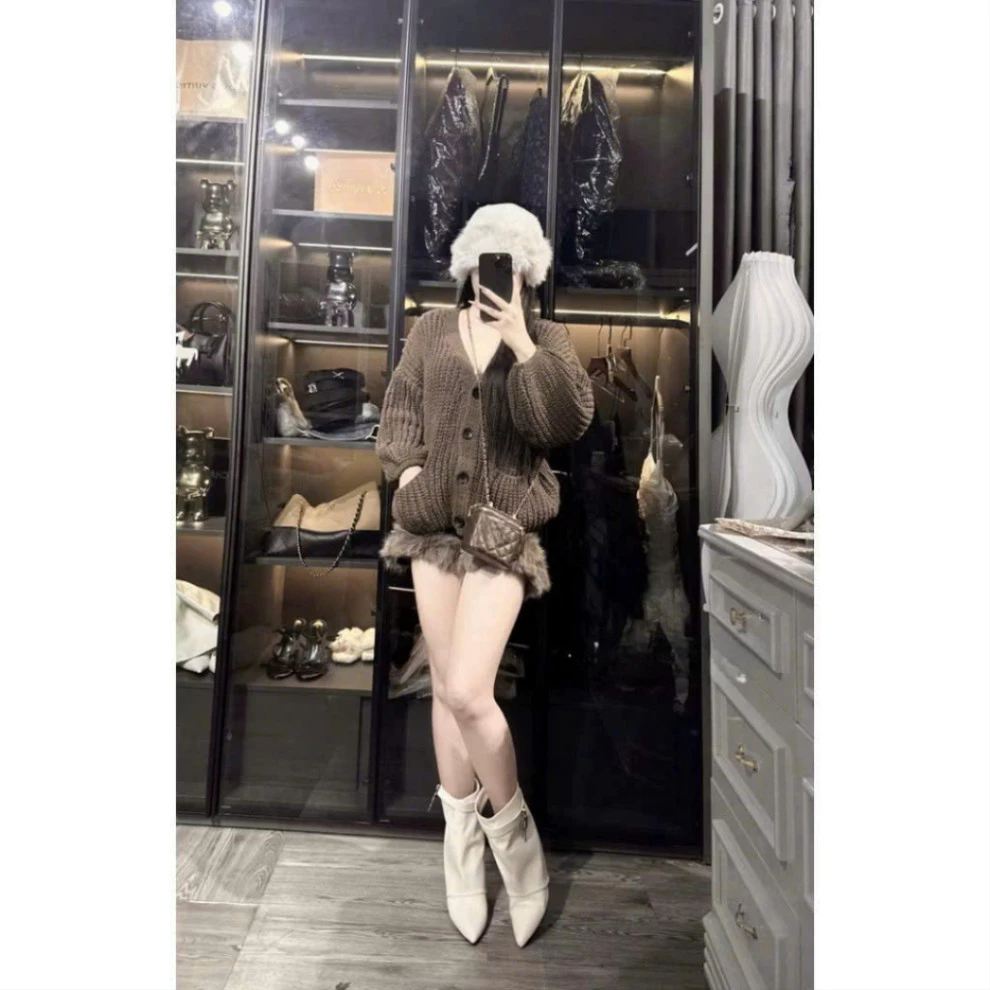 𝑴𝒐𝒏𝒔𝒕𝒂_𝒔𝒕𝒖𝒅𝒊𝒐//  Áo cardigan len thừng nữ dáng dài tay bồng, hoàn hảo cho mùa thu đông ấm áp và thời trang.