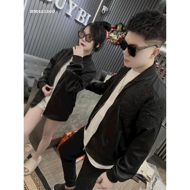 Áo Khoác Bomber Gió Nam Philipp Plein Thêu Hình Hổ Vằn Hai Bên Ngực Phối Tag Logo Sắt Sau Lưng Hot Trend 2025