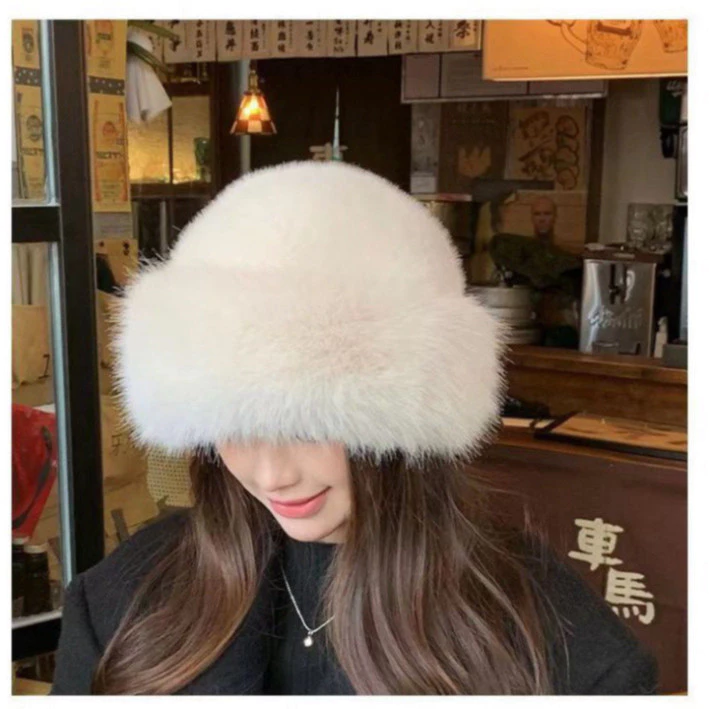khăn kiểu ``Mũ giữ ấm thu đông mềm mại, mũ beret phủ lông tuyết - Phụ kiện thời trang cho nữ sang trọng!``
