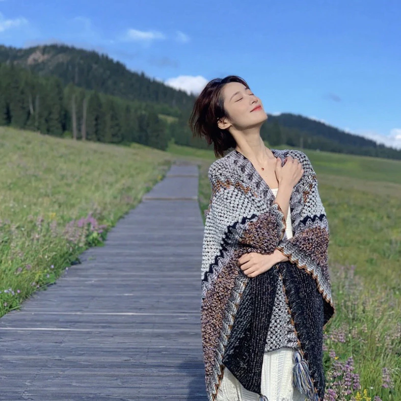 khăn kiểu Khăn áo choàng len móc dày ấm họa tiết boho thổ cẩm nữ thu đông, kiểu khoác ngoài kích thước 110*140cm - Áo kh
