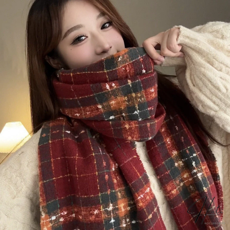 khăn kiểu Khăn Quàng Cổ Giáng Sinh Unisex, Khăn Len Đỏ Họa Tiết Caro Tua Rua Phong Cách Hàn Quốc - HOTI - LN124