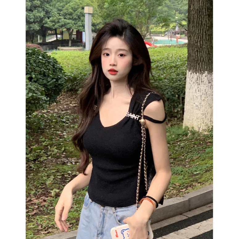 Áo dệt kim nữ INFLACHI len ngắn tay cổ V thiết kế kiểu đính đá dáng ngắn croptop phong cách Hàn Quốc mềm mịn MN0923-084