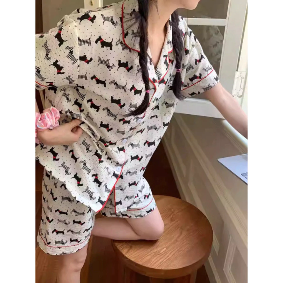 Pijama Dễ Thương Bigsize – Kiểu Dáng Rộng Viền Đỏ, Chất Liệu Mềm Mại Họa Tiết Chó Xinh, Phong Cách Tiểu Thư D051-6