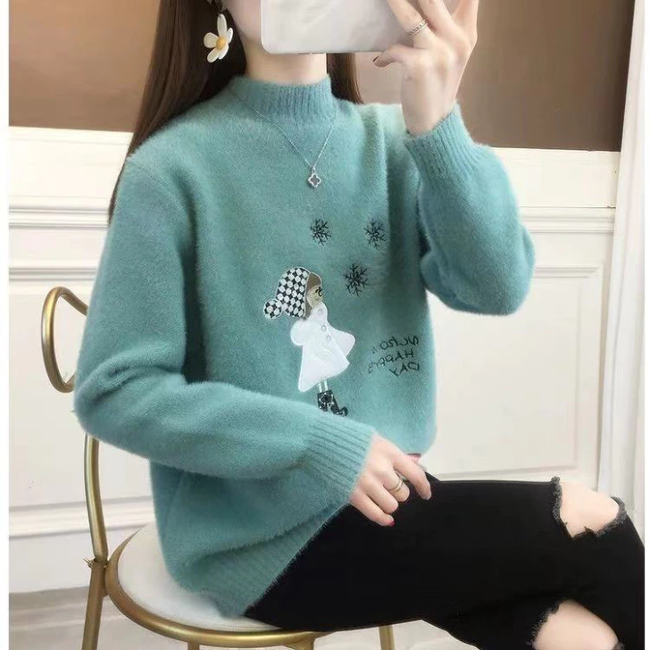 Áo len dày dặn dài tay lông chồn cổ cao, phong cách mới cho mùa thu đông.