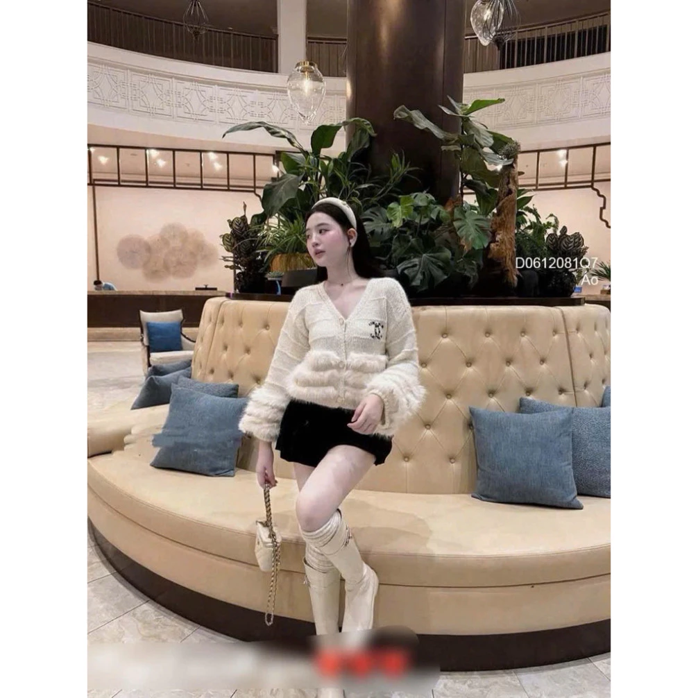 Áo len cổ tim sang trọng viền lông ngực chữ X - Thương hiệu VIENS STORE