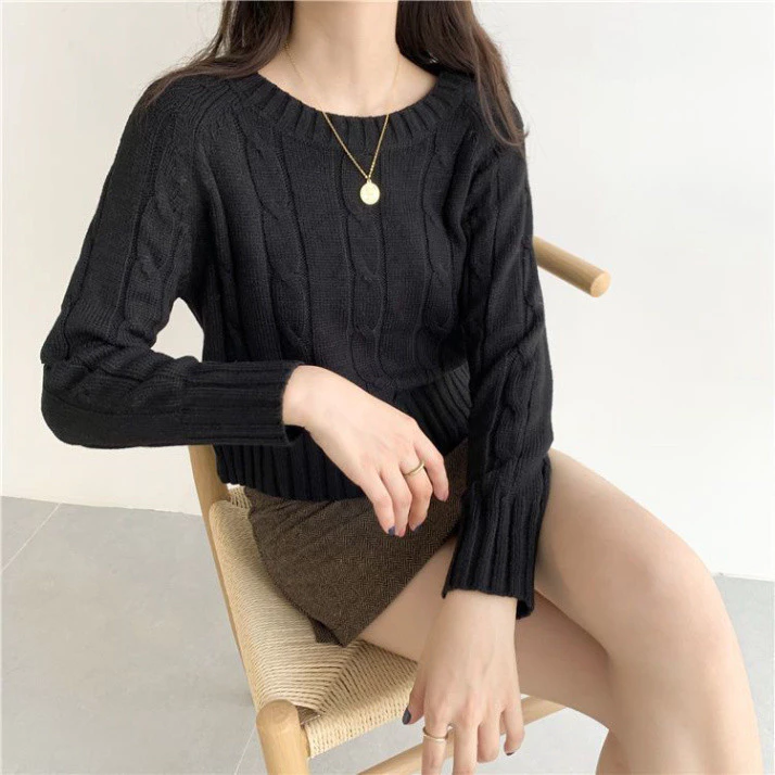 Áo Len Crop Dài Tay Mịn Màng Cổ Tròn YizTop - Sự Lựa Chọn Thời Trang Năng Động!
