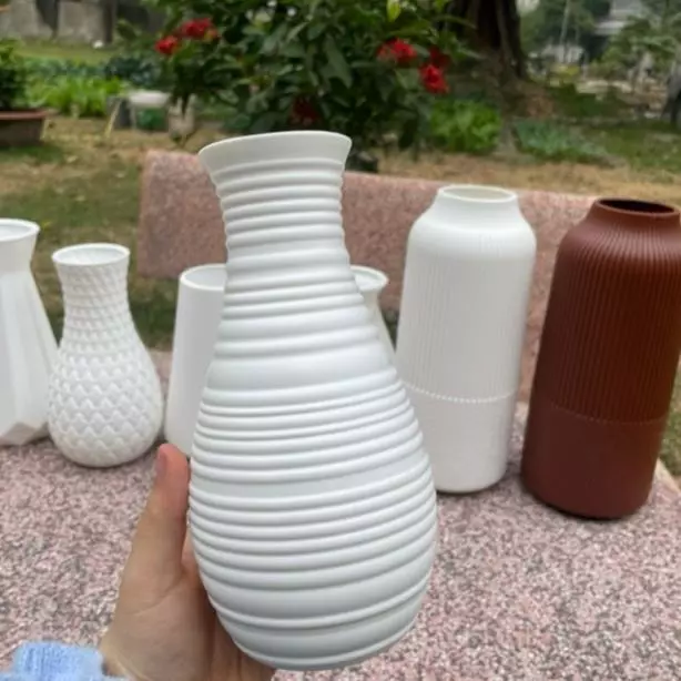 (Xuất VAT) Bình cắm hoa nhựa VIỆT NHẬT - Giả gốm, cứng, trang trí bàn thờ, phòng khách - 0091,0092,0093,0094