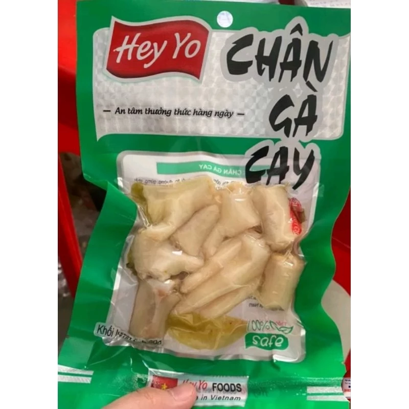 Chân gà cay vị ớt xanh Hey Yo gói lớn 80g