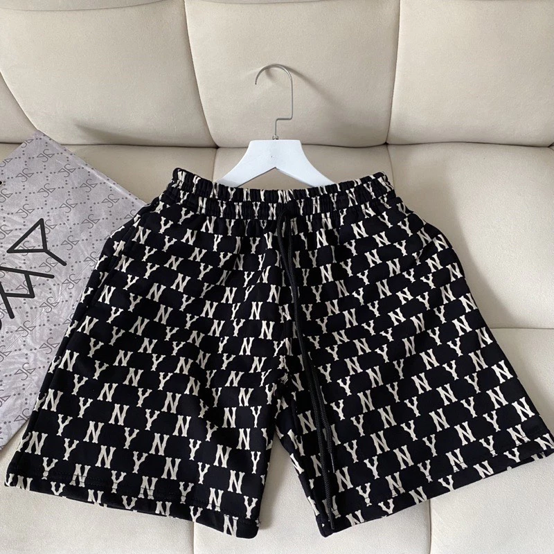 Quần đùi cho bé trai , bé gái và người lớn size 18-68kg . Chất cotton mát mịn , form rộng rãi thoải mái