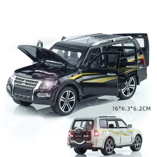 Mô hình xe Mitsubishi Pajero tỷ lệ 1:32