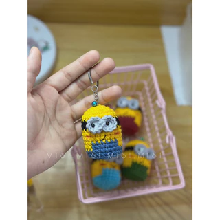 Móc khoá Minion bằng len