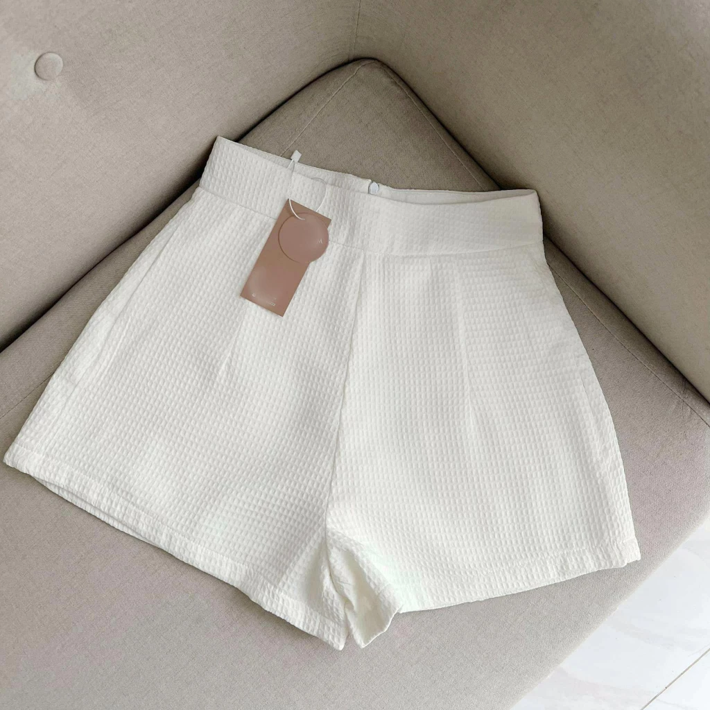 QUẦN SHORTS NỮ CẠP CAO VẢI TỔ ONG XỐP M304