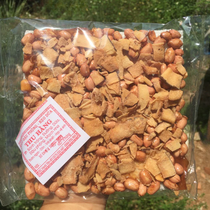 Kẹo Đậu Phộng Vuông Có Dừa - Món Ăn Độc Đáo Miền Trung