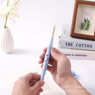 Bút chọc len Ladyco màu xanh bằng nhựa có 4 nấc tùy chỉnh 0.5mm - Kim Thêu Len Xù Punch Needle Tool