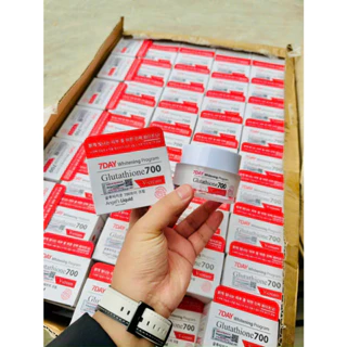 Kem dưỡng da mặt dạng sữa 7 day Glutathione 700