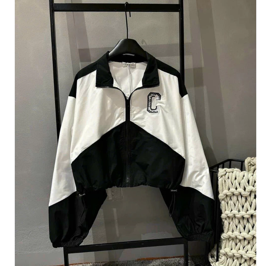 Áo Khoác dù CELNIE Croptop Nữ Dây Rút Lai logo in nổi phối màu cá tính phái nữ-fammilyshop