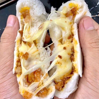 bánh bao phô mai hộp 4 cái pizza mì ý