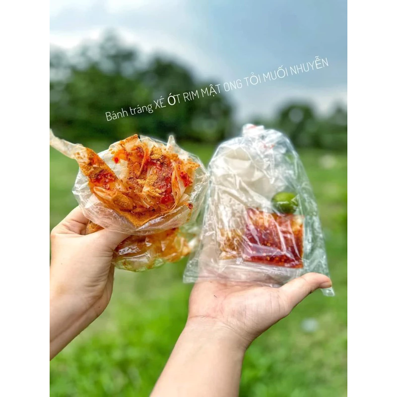 Bánh tráng phơi sương ớt rim tỏi