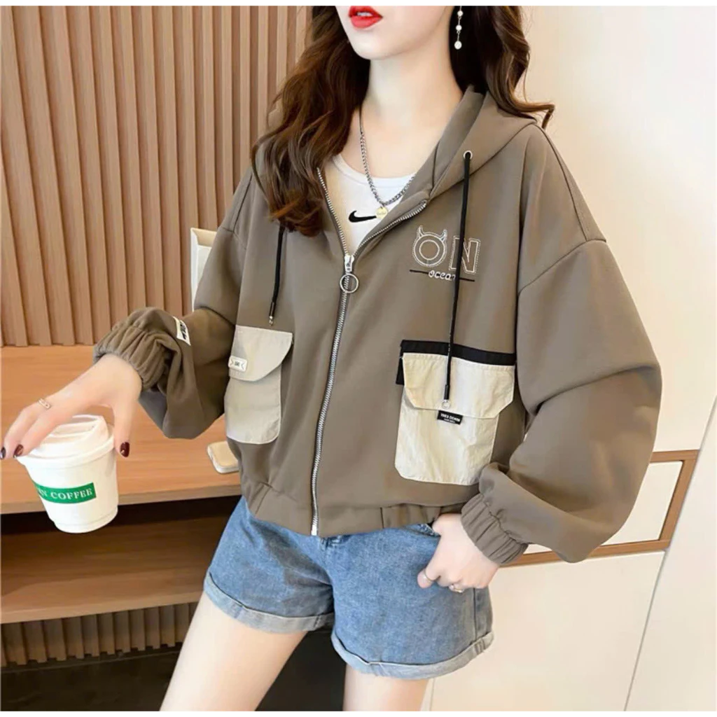 Áo Khoác Nữ Kiểu Lửng Croptop Có Nón Chất Thun Umi Logo Thêu Phối Túi Hộp Cao Cấp Siêu Đẹp