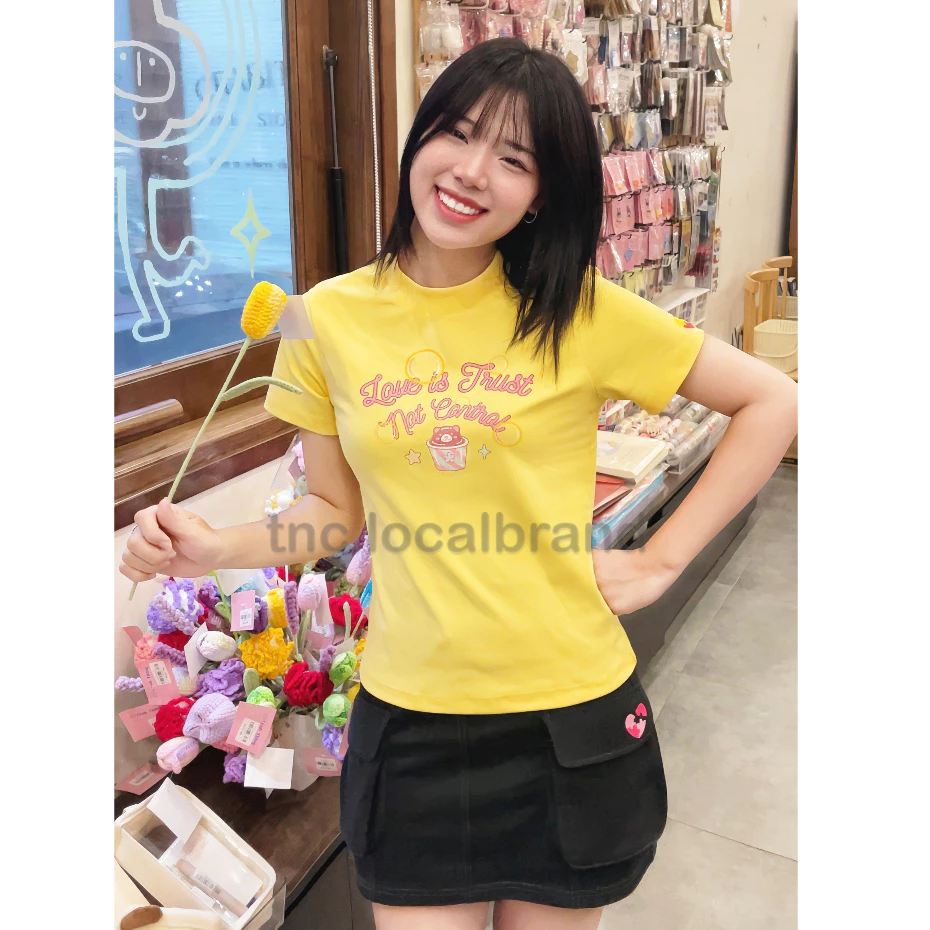 Baby Tee Vàng Premium Áo Thun Nữ Local Brand TNC Set Chân Váy Túi Hộp Đen Hình Gấu In Chữ "Jelly Bear" COOL-TECH COTTON