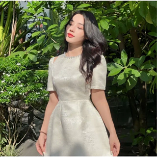 Đầm dự tiệc cổ tròn đính đá khoét vai sang trọng Lucy Dress