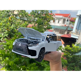 Mô hình xe Lexus LX600 tỉ lệ 1:24 CHIMEI