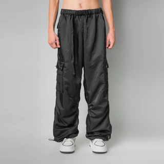 Quần Dù Túp Hộp Ống Rộng XFIRE BACKTOSTREETZ NYLON CARGO PANTS IN BLACK