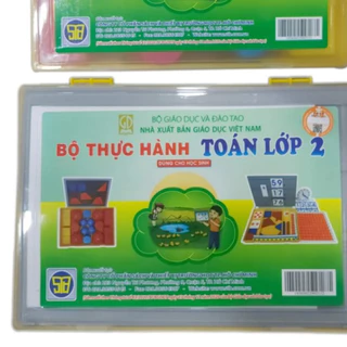 Bộ thực hành Toán lớp 2.