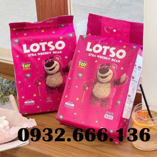 Khăn mặt, khăn lau dùng 1 lần Gấu Dâu Lotso gói 200 cái chất liệu mềm mại phù hợp cho da nhạy cảm an toàn cho da.