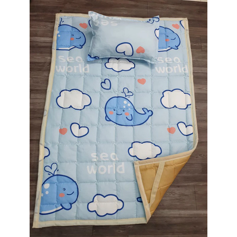 Set nệm và gối kích cỡ 80x1m2 hoạ tiết đáng yêu cho bé đi học đi chơi , dùng cho bé 0-5 tuổi