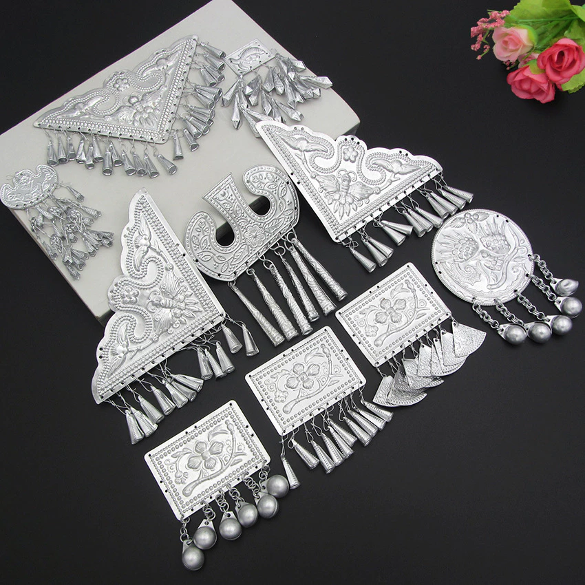 Phiến hoa văn miêu cương kèm chuông phụ kiện dân tộc phong cách miêu tộc cosplay NL1146