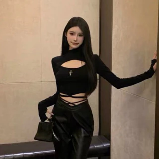 [Có sẵn] Áo croptop cut out phong cách ulzzang