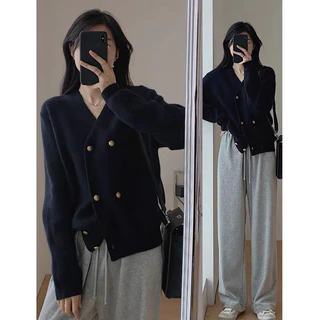 (ORDER) Áo len cardigan cài khuy 2 hàng cổ V màu đen form thụng nhẹ nhàng vintage Hàn Quốc