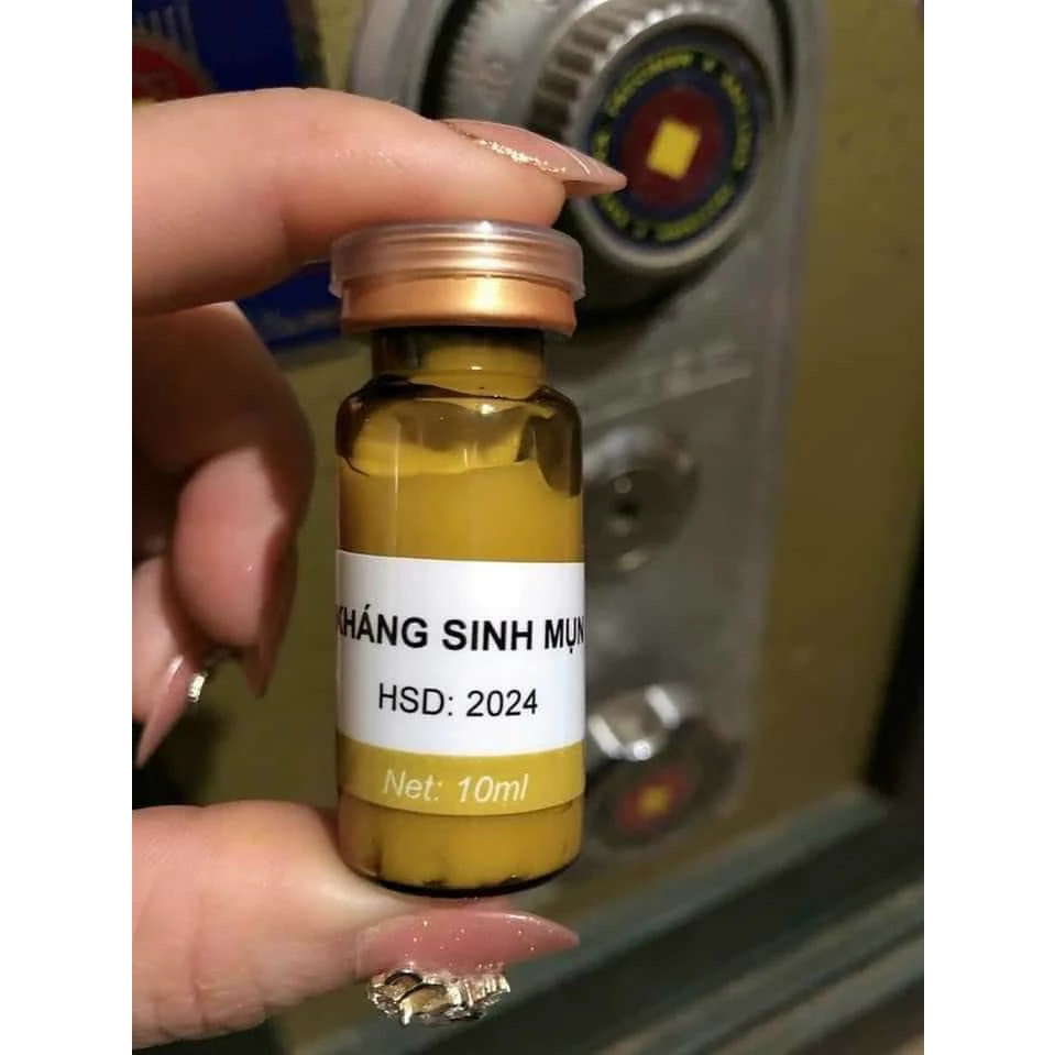 Serum KHANG SINH sạch Mụn Ẩn ,Mụn Đầu Đen ,Mụn Thâm sạch mụn, kết cấu dạng lỏng thấm nhanh vào da