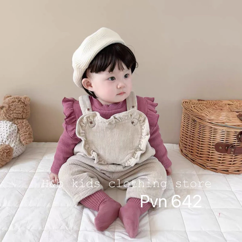 Sét yếm trái tim + áo nhung tăm xinh xắn cho bé gái dưới 2 tuổi