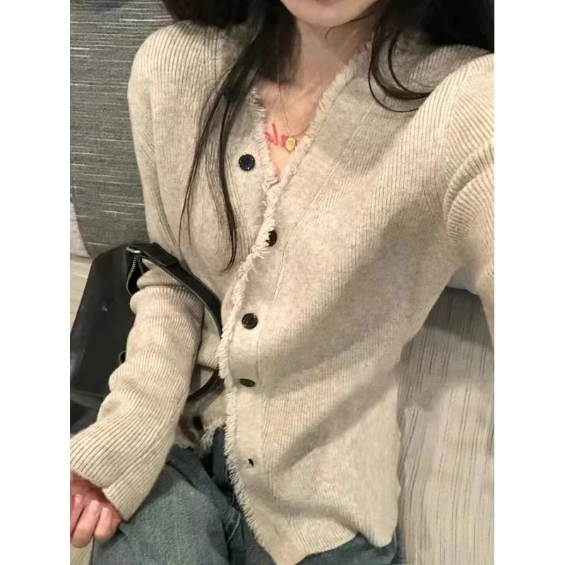 [Order - 1264] Áo Cardigan len mỏng màu be dáng/form ôm lilis room