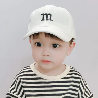 Mũ lưỡi trai thêu chữ M dễ thương cho bé trai bé gái từ 8 tháng - 2 tuổi, Nón kết vải Kaki mịn vòng đầu 48 cm