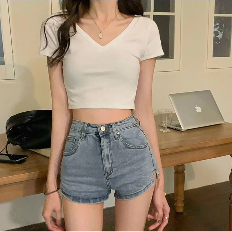 Áo thun phom ôm croptop cổ tim