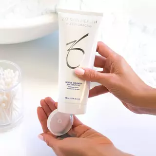 Sữa rửa mặt Gentle Cleanser