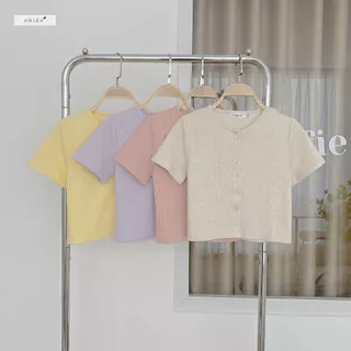 Áo thun gân croptop cổ tròn phối nút nhiennhienvintage BT111