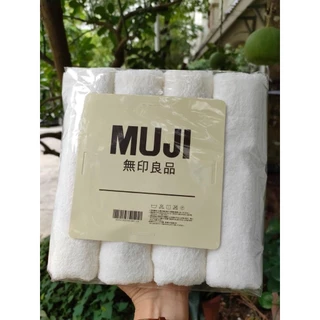 Khăn Muji trắng (Mới) thiết kế đơn giản, sang trọng và tinh tế, được làm từ 100% chất liệu cotton siêu thấm nước