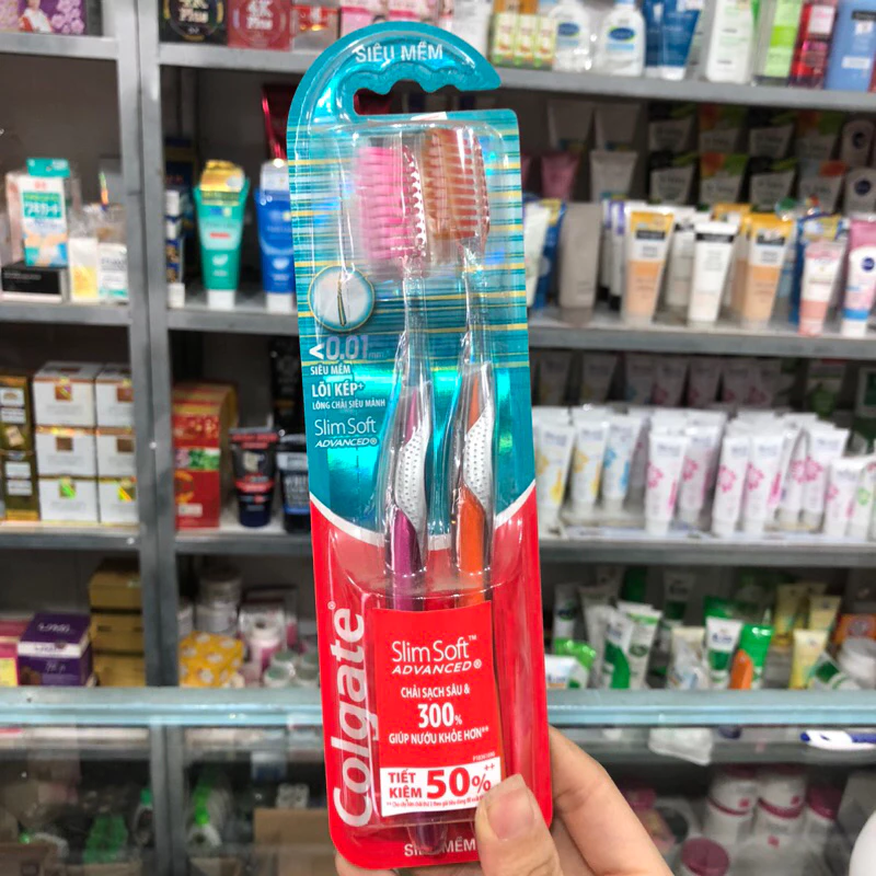 Bộ 2 cây bàn chải Colgate SlimSoft Advanced