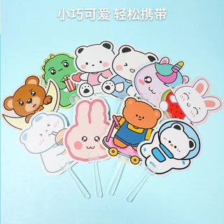 Quạt nhựa cầm tay siêu cute ( ngẫu nhiên )