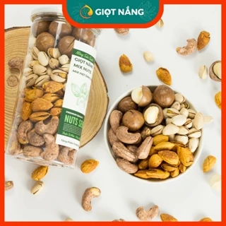 Hạt dinh dưỡng mix gồm hạt điều dẻ cười macca hạnh nhân rang bơ hộp 500g từ Nông Sản Giọt Nắng